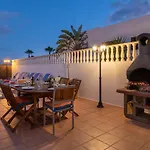 Carolina Villa *