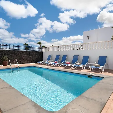 Carolina Villa Tias