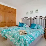 Carolina Villa *