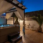 Villa Carolina