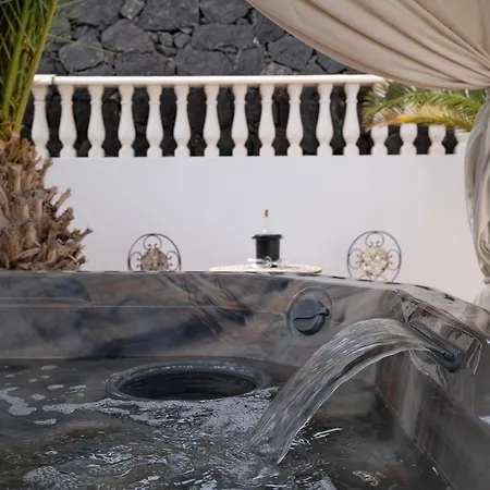 Carolina Villa *